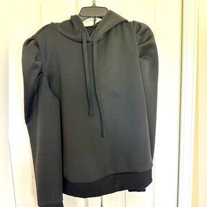 Puff shoulder Black Hoodie